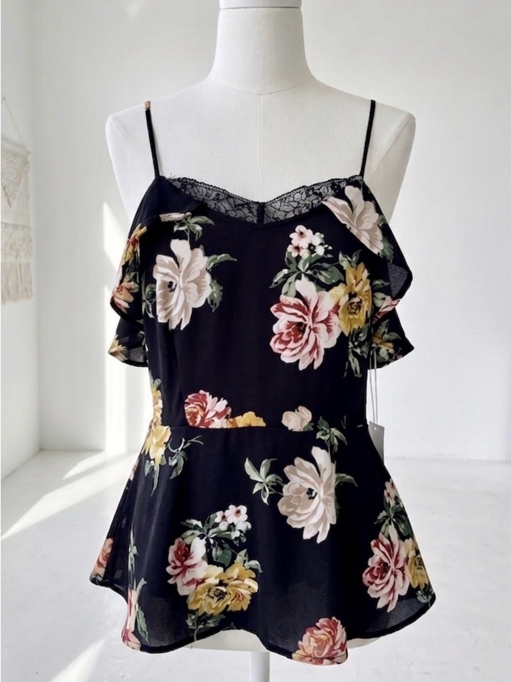 Monteau| Feminine Black & Pink Floral Lace-Trim Peplum Cami Blouse Sz S
